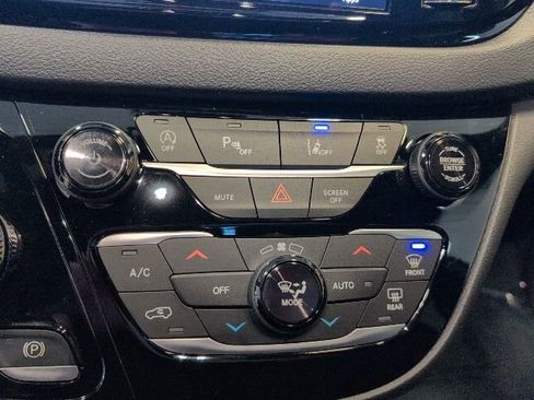 New 2026 Chrysler Voyager LX FWD image 21