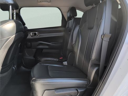 Used 2021 Kia Sorento EX image 31