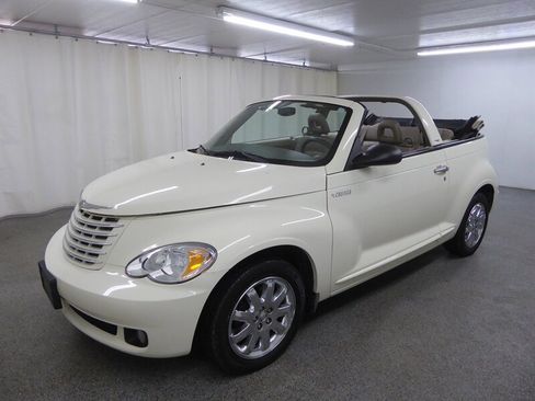 Used 2006 Chrysler PT Cruiser Touring image 3
