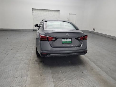 Used 2024 Nissan Altima 2.5 SV image 6