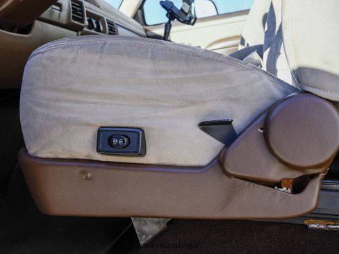 Used 1994 Ford Bronco Eddie Bauer image 54