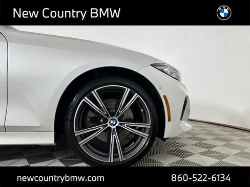 Used 2024 BMW 330i xDrive Sedan w/ Premium Package AWD/4WD image 7