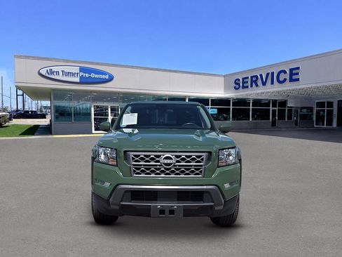 Used 2024 Nissan Frontier SV w/ SV Convenience Package RWD image 3