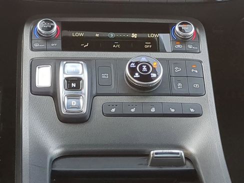 Used 2025 Hyundai Palisade Calligraphy image 18