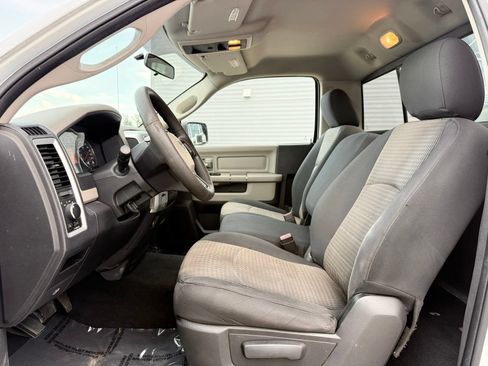 Used 2012 RAM 1500 Classic SLT RWD image 16