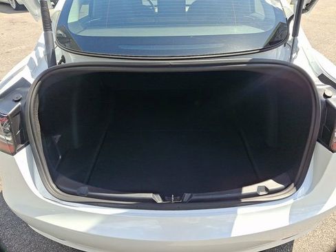 Used 2023 Tesla Model 3 Standard Range RWD image 31
