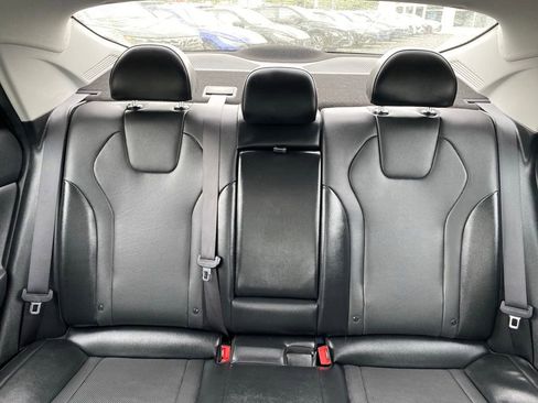 Certified 2023 Hyundai Elantra Limited FWD image 15