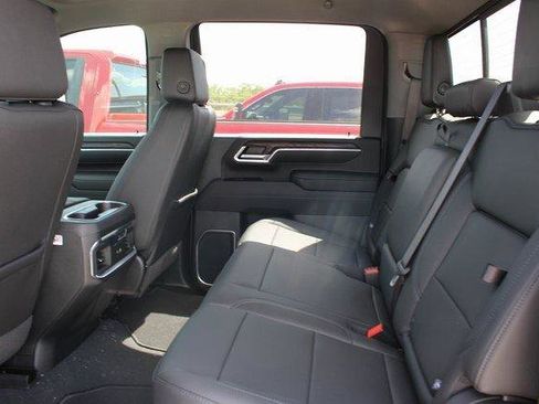 New 2025 GMC Sierra 2500 SLT w/ SLT Premium Package image 11
