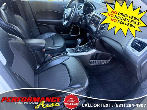 Used 2019 Jeep Compass Latitude w/ Cold Weather Group AWD/4WD image 8
