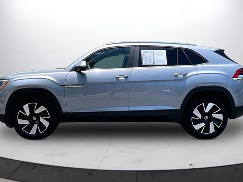 Used 2024 Volkswagen Atlas Cross Sport SE AWD/4WD image 5