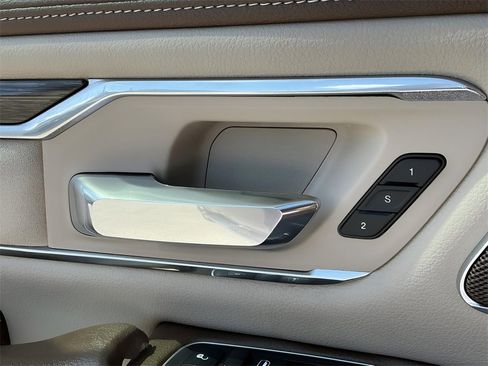 Used 2019 RAM 1500 Laramie image 25