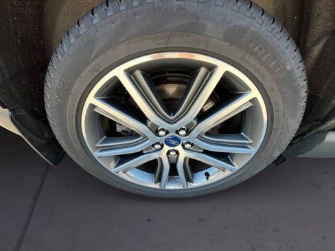 Used 2021 Ford Edge Titanium AWD/4WD image 14