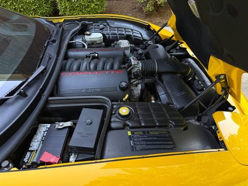Used 2004 Chevrolet Corvette Convertible w/ Preferred Equipment Group RWD image 67