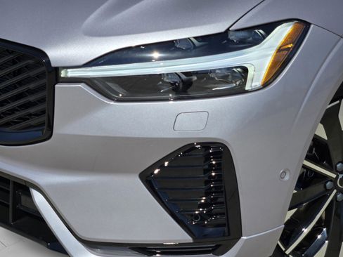 New 2026 Volvo XC60 T8 Ultra image 28
