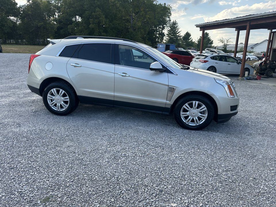 Used 2015 Cadillac SRX FWD image 4