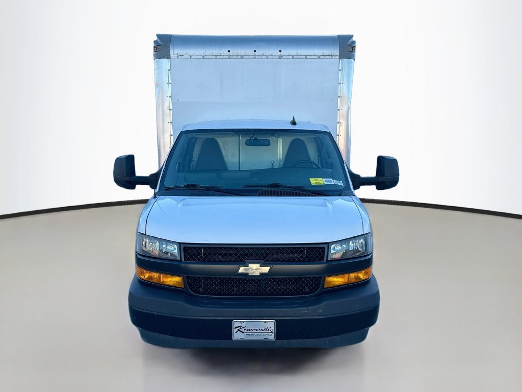 Used 2020 Chevrolet Express 3500 w/ Power Convenience Package RWD image 2