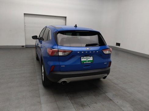 Used 2020 Ford Escape SE image 6