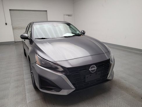 Used 2023 Nissan Altima 2.5 SV image 14