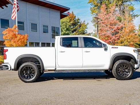 Used 2021 Chevrolet Silverado 1500 RST image 4