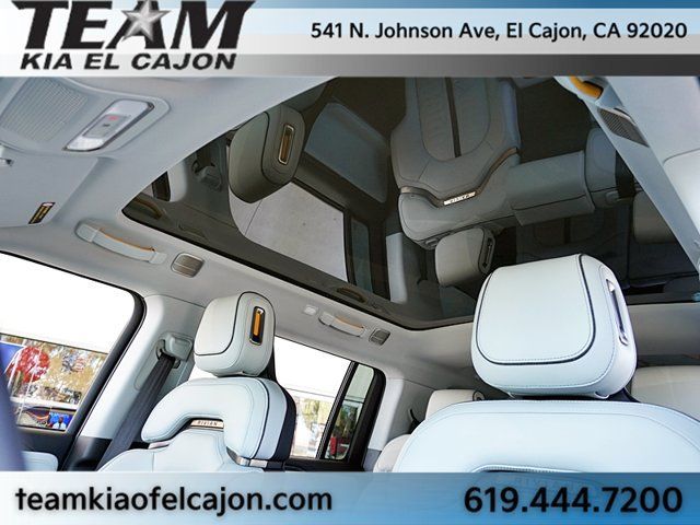 Used 2026 Rivian R1S Adventure Dual AWD/4WD image 18