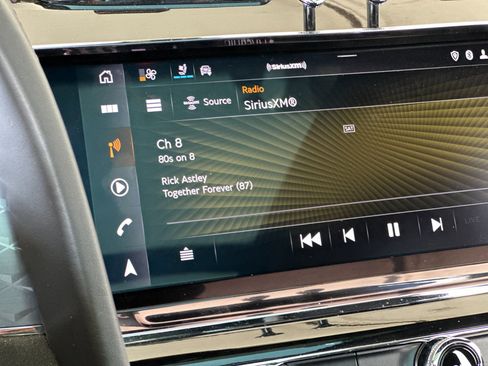 Certified 2022 Bentley Bentayga Speed AWD/4WD image 21
