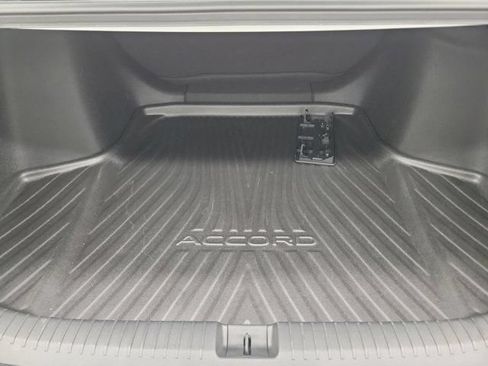 Certified 2025 Honda Accord LX image 9