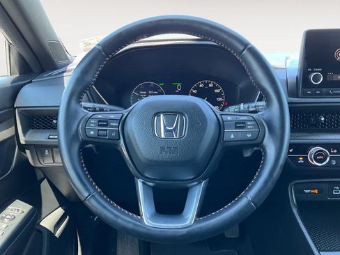 Used 2025 Honda CR-V Sport image 12