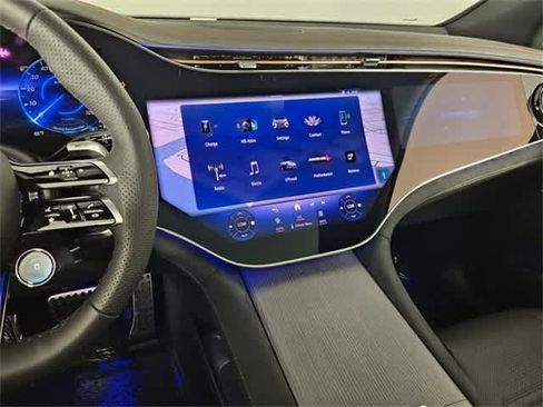 Used 2025 Mercedes-Benz EQE AMG 4MATIC SUV image 27