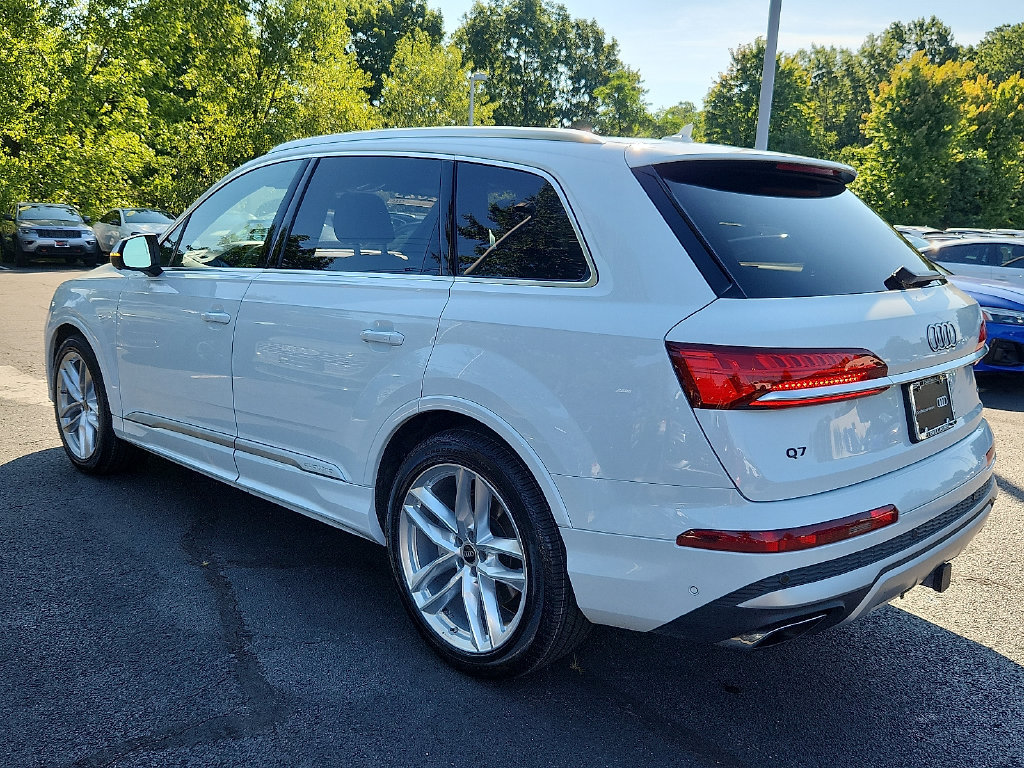 Certified 2025 Audi Q7 Premium Plus w/ Premium Plus Package AWD/4WD image 10
