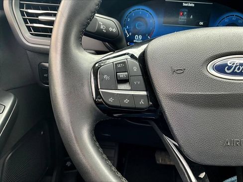 Used 2023 Ford Escape Platinum AWD/4WD image 13