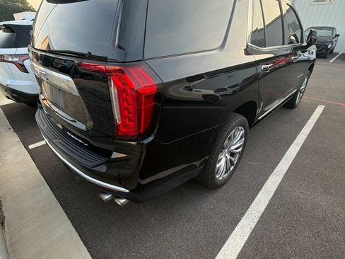 Certified 2021 GMC Yukon Denali w/ Denali Premium Package AWD/4WD image 3