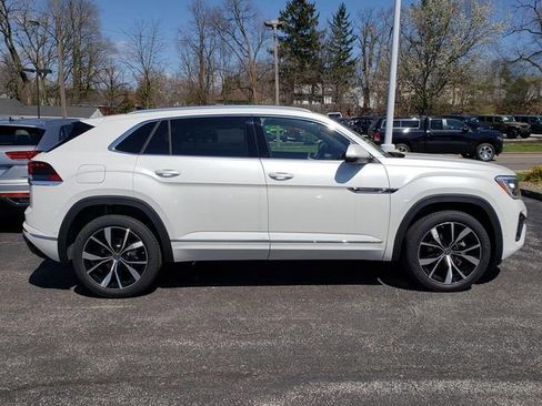 New 2026 Volkswagen Atlas Cross Sport SEL Premium R-Line AWD/4WD image 3
