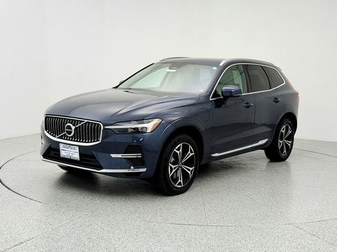 Certified 2022 Volvo XC60 T8 Inscription Expression w/ Climate Package image 1