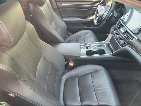 Certified 2019 Honda Accord Touring image 14