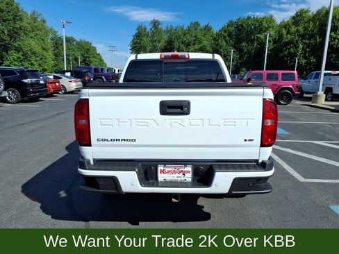 Used 2022 Chevrolet Colorado Z71 AWD/4WD image 7