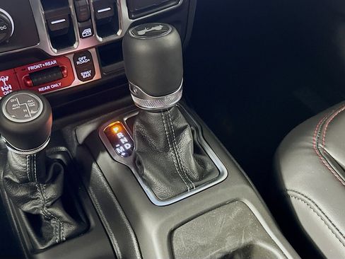 New 2026 Jeep Wrangler Unlimited Rubicon AWD/4WD image 17