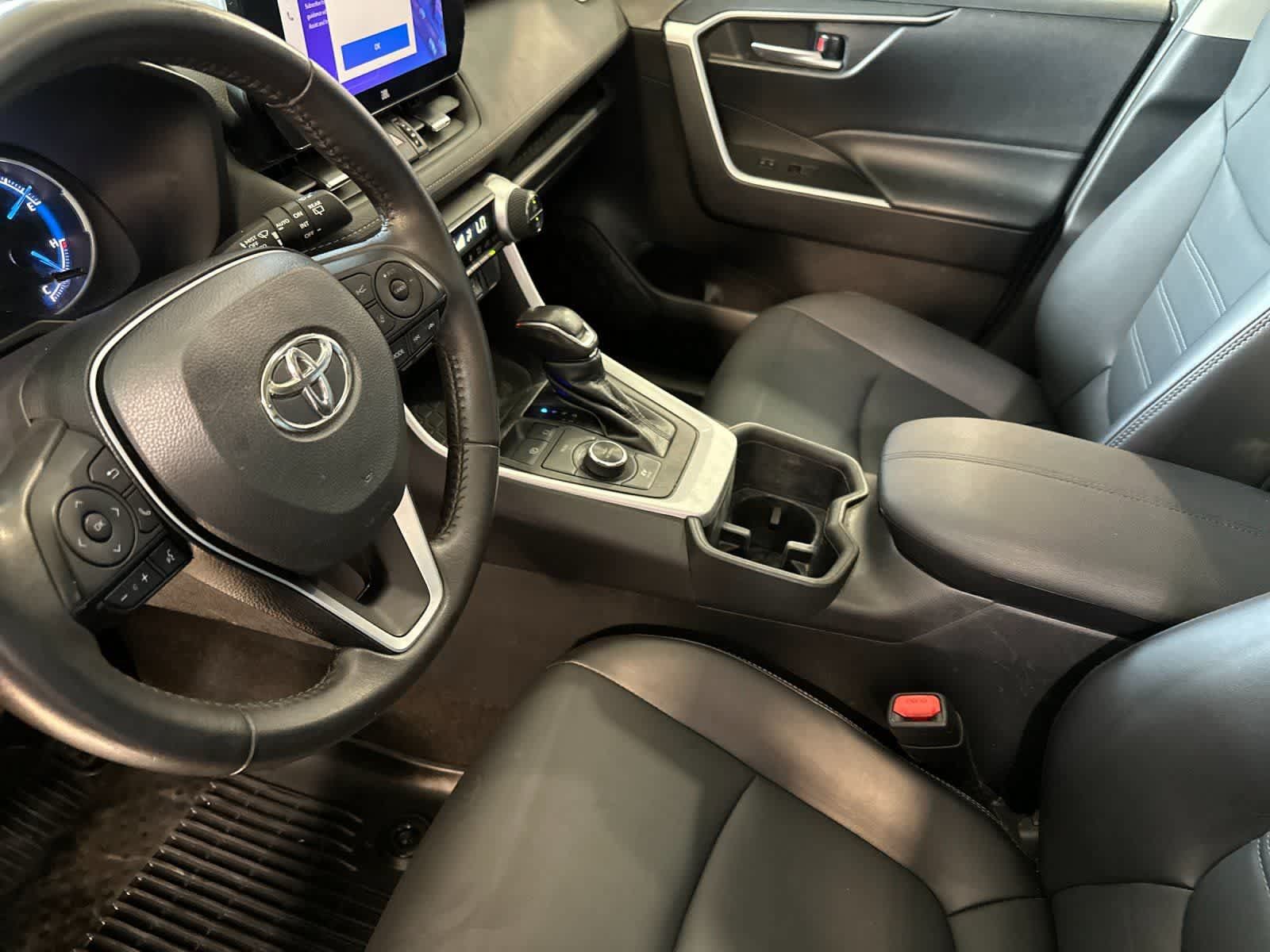 Used 2023 Toyota RAV4 XLE Premium AWD/4WD image 12