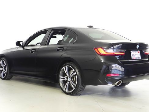 Certified 2023 BMW 330i Sedan w/ Driving Assistance Package RWD image 9