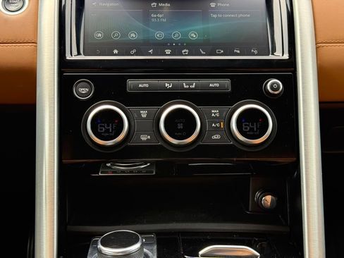 Used 2020 Land Rover Discovery HSE Luxury AWD/4WD image 15