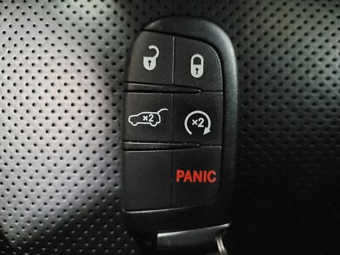 Used 2018 Jeep Grand Cherokee High Altitude image 32