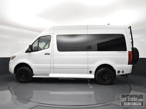 Used 2020 Mercedes-Benz Sprinter 2500 image 3
