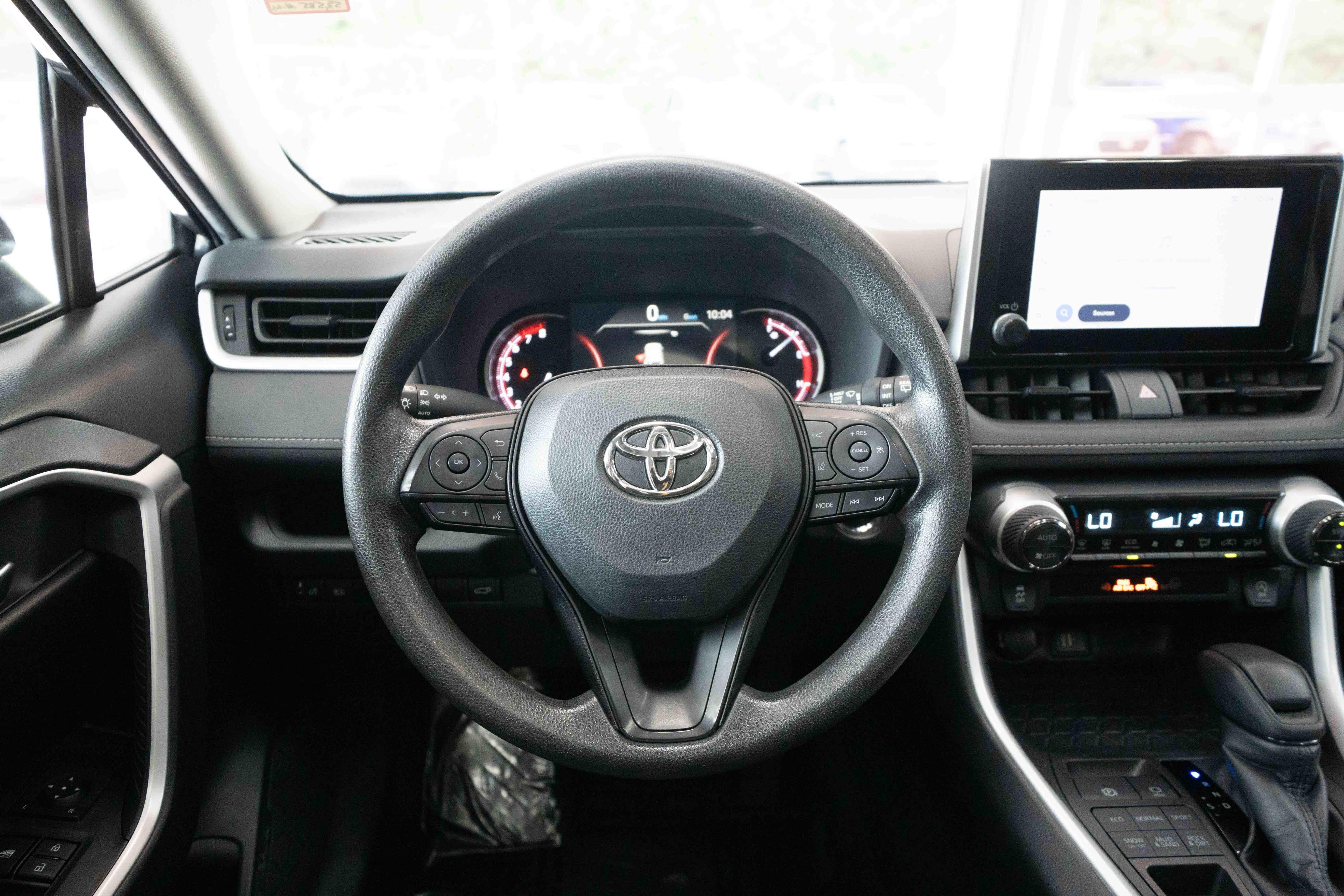 Used 2024 Toyota RAV4 XLE w/ Convenience Package AWD/4WD image 21