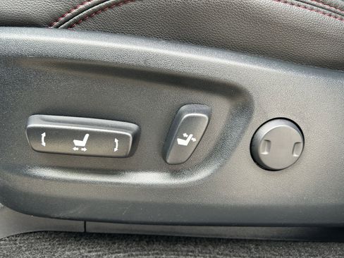 Certified 2023 Toyota 4Runner TRD Off-Road Premium image 11