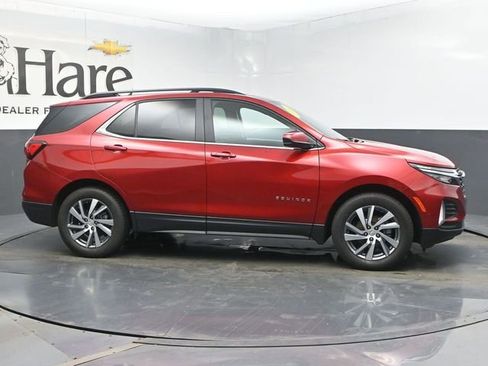 Used 2024 Chevrolet Equinox LT image 1