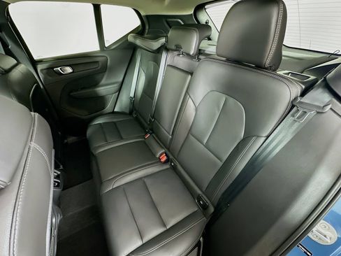 Used 2025 Volvo XC40 B5 Ultra w/ Climate Package AWD/4WD image 35