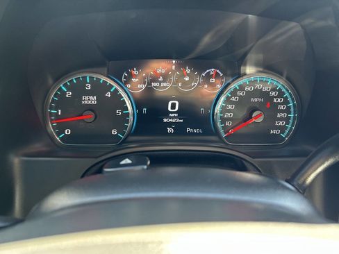 Used 2019 GMC Yukon XL SLT w/ Graphite Performance Edition image 15