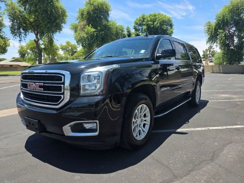 Used 2018 GMC Yukon XL SLT AWD/4WD image 30