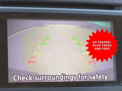 Used 2018 Nissan Titan SV image 20