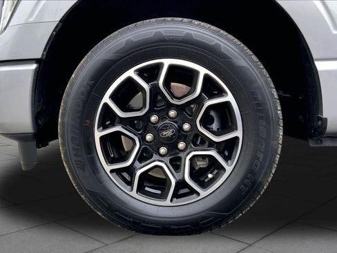 Certified 2021 Ford F150 XLT w/ Equipment Group 302A High image 11