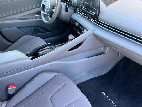 Used 2025 Hyundai Elantra Sport w/ Cargo Package FWD image 17